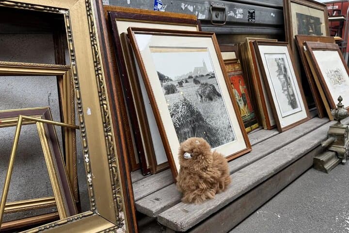 Saint Ouen Marche aux Puces Flea Market Private Walking Tour