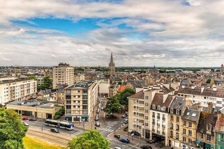 Caen Private Walking Tour with a Local