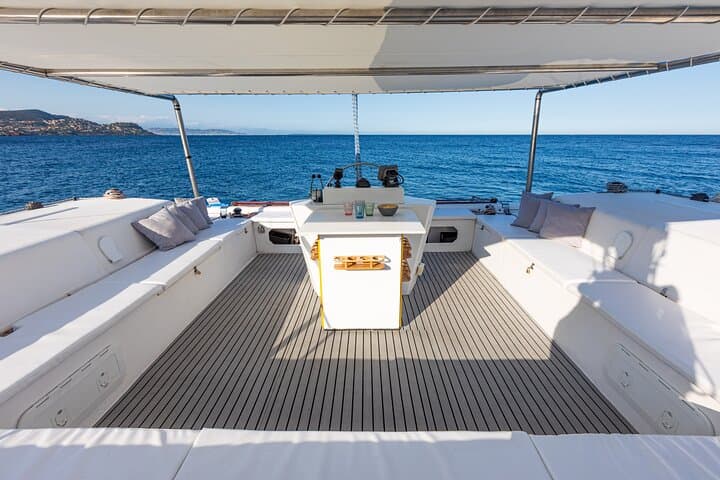 Sea excursion - Catamaran Tour