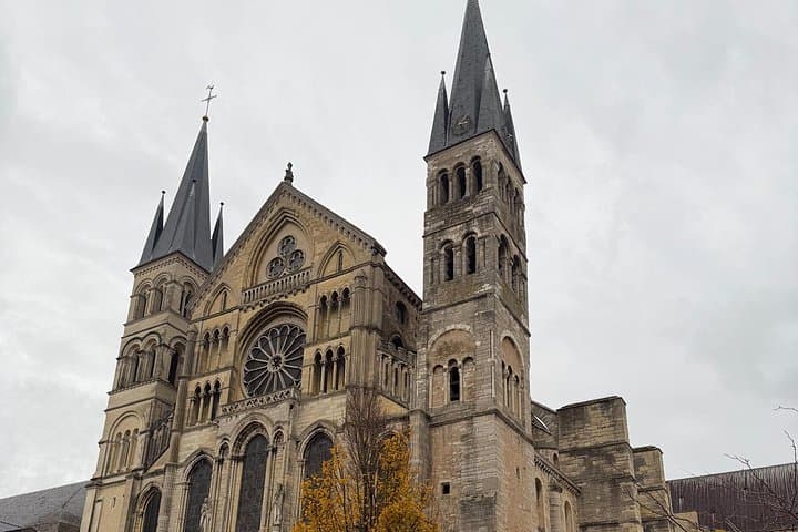 Full day visit of Reims from Paris and champagne tasting