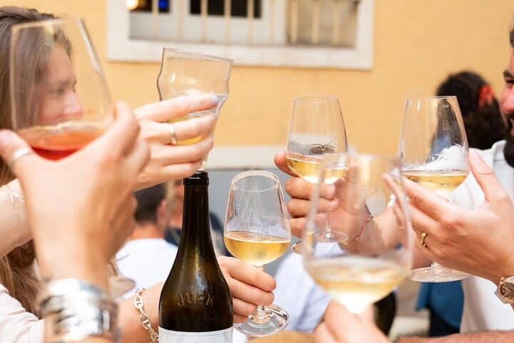 Nice Food & Storytelling Tour with "Licensed Guide" 2H30