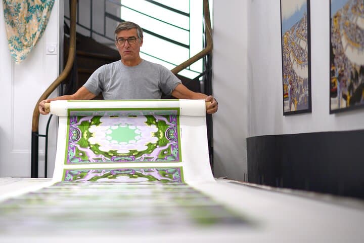 Guided tour of the last Lyon silk Impression workshop