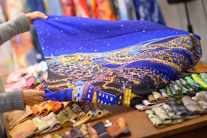 Guided tour of the last Lyon silk Impression workshop