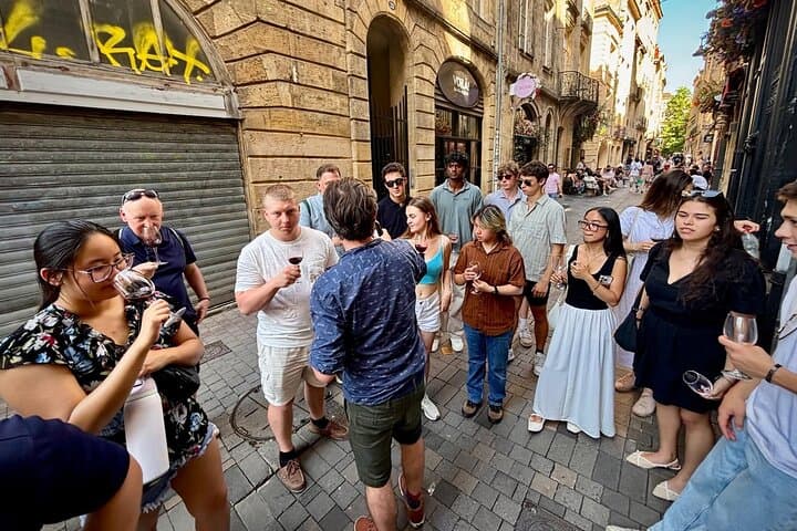 Bordeaux Private Food Tasting Tour with Local Expert