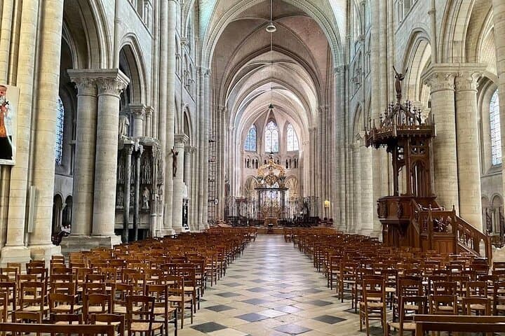 Saint Stephen Cathedral of Sens Audio Guide with Mobile Phone