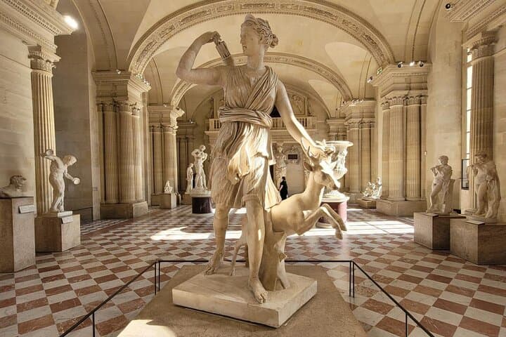 DIANE OF VERSAILLES