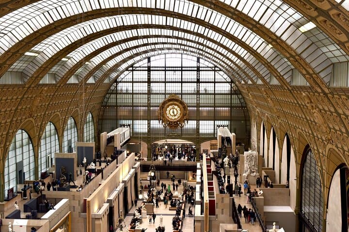 Skip-the-Line Private Orsay Tour with Artist