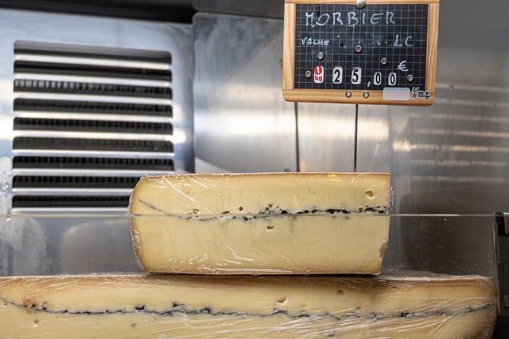 Tasting of local beers with French Cheese