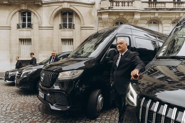 Private one way transfer from Paris to Brussels or back
