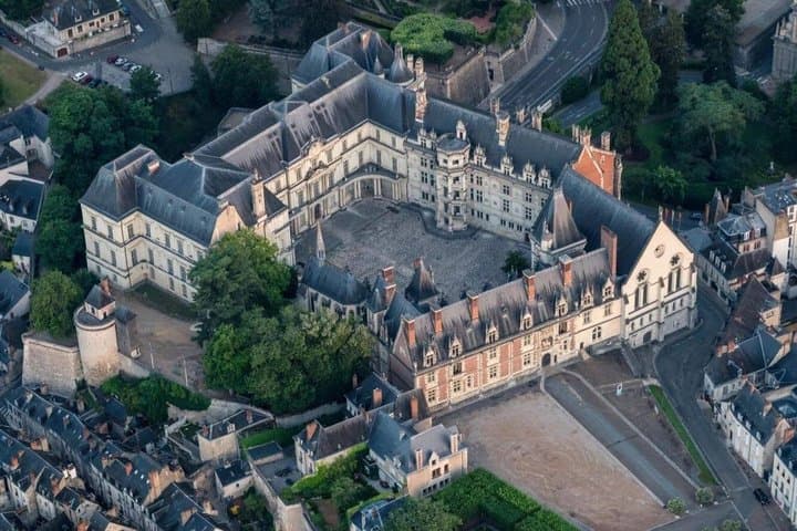 Best of Loire Valley 3 Châteaux and Wine Tasting