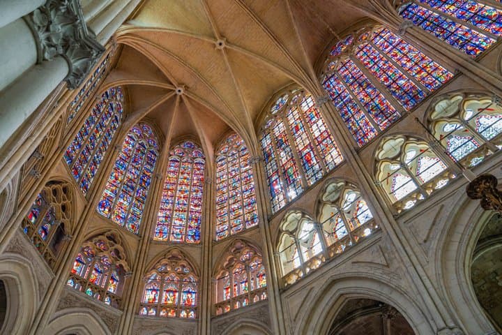 The cathedral’s light, stained glass, and restored details reveal a new chapter in Notre-Dame’s story.