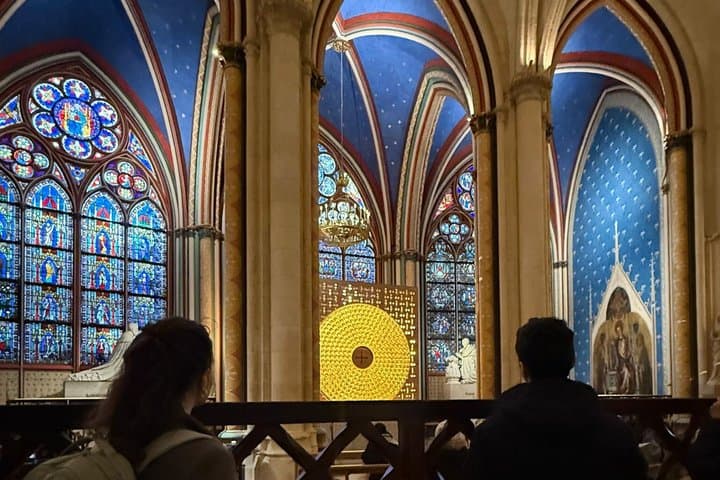 Explore the nave and chapels at a thoughtful pace designed for discovery, not crowds.