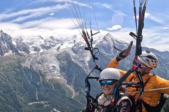 Chamonix Tandem paragliding flight