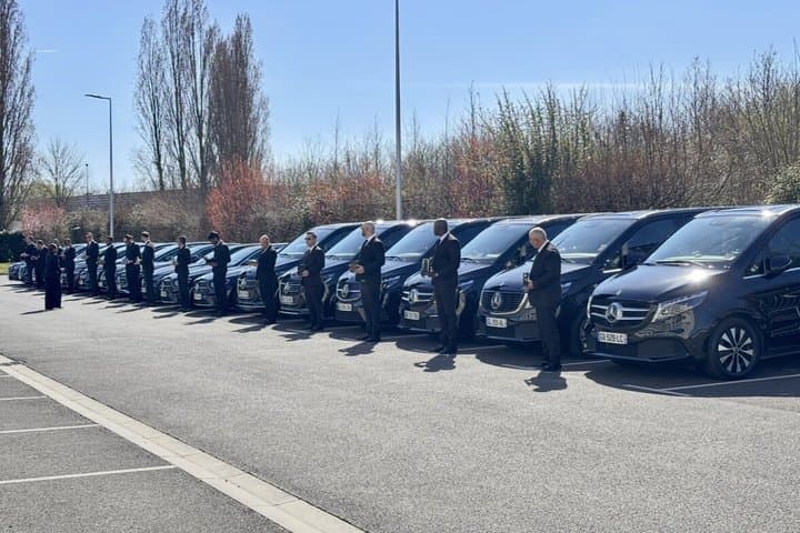 Private transfer from Orly Airport to Paris with driver
