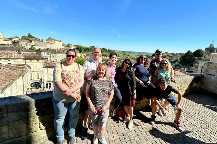 Full Day Saint Emilion Tour: Top tier Chateaux & Lunch Included