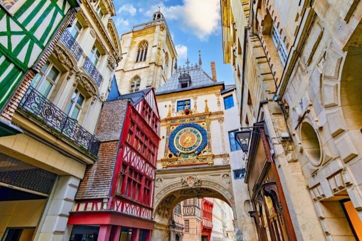 Rouen Old Town Self Guided Walking Tour with an App