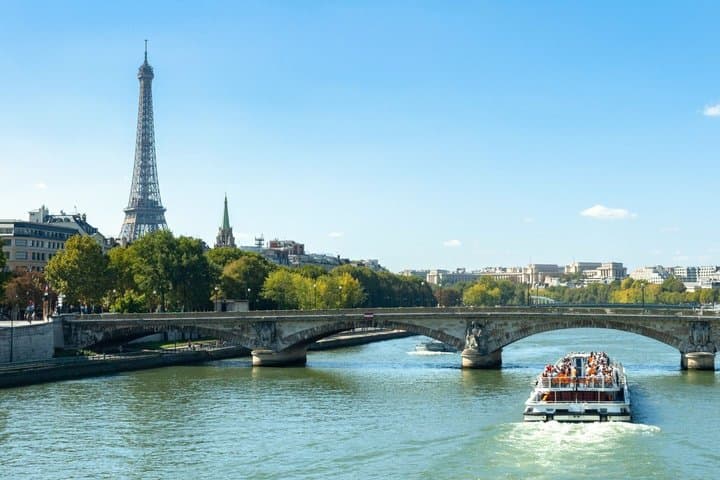Paris Sightseeing Bus Tour with Versailles Palace, & Seine Cruise