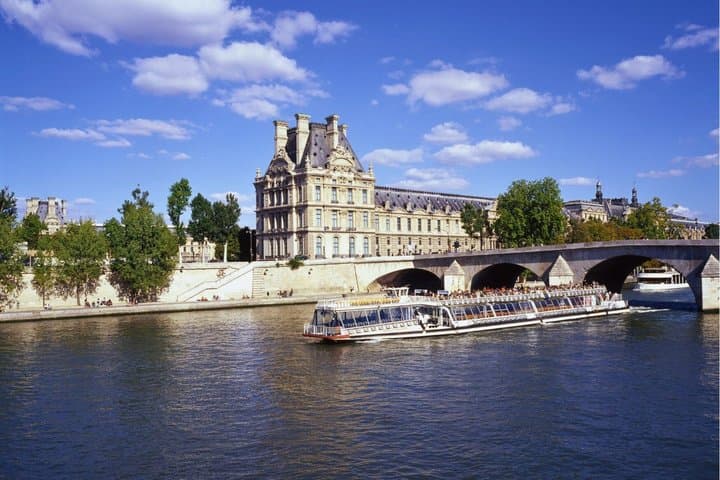 Paris Sightseeing Bus Tour with Versailles Palace, & Seine Cruise