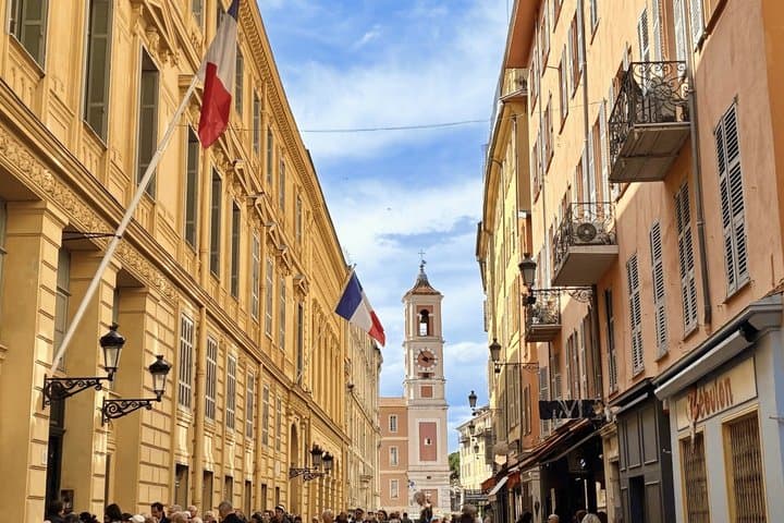 Nice: Historic town, Flower Market & Panoramic Views Walking Tour