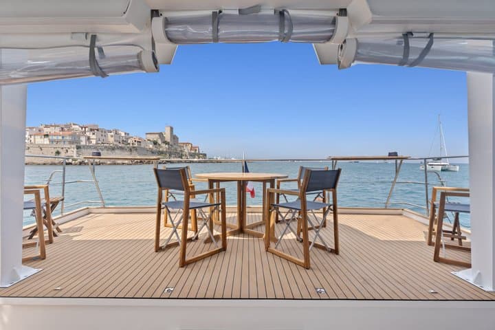 Marina Bay of Angels | The Morning Discovery | French Coast