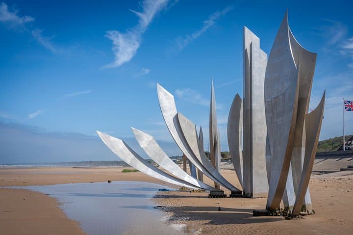 Private Shore Tour: Normandy D-Day Beaches from Cherbourg