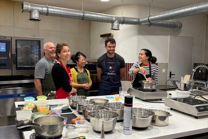 Pastry Class in Bordeaux - éclairs & choux à la crème