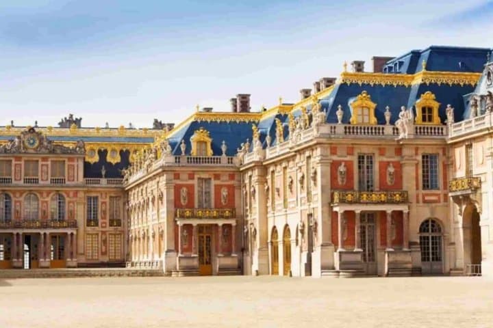 Private Tour of Versailles and Giverny Palace and Monets Gardens