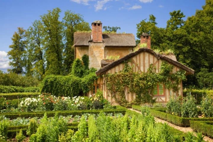 Versailles Private Tour with Golf Cart and Trianon Access