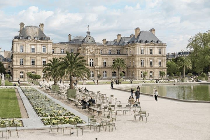 Paris: Saint Germain, Latin Quarter, and Notre Dame Walk