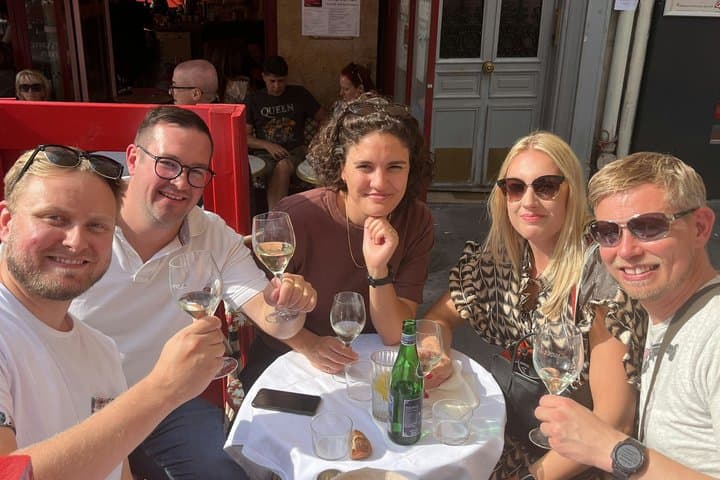 Paris Edith Piaf Walk: Montmartre Self-Guided Puzzle Tour