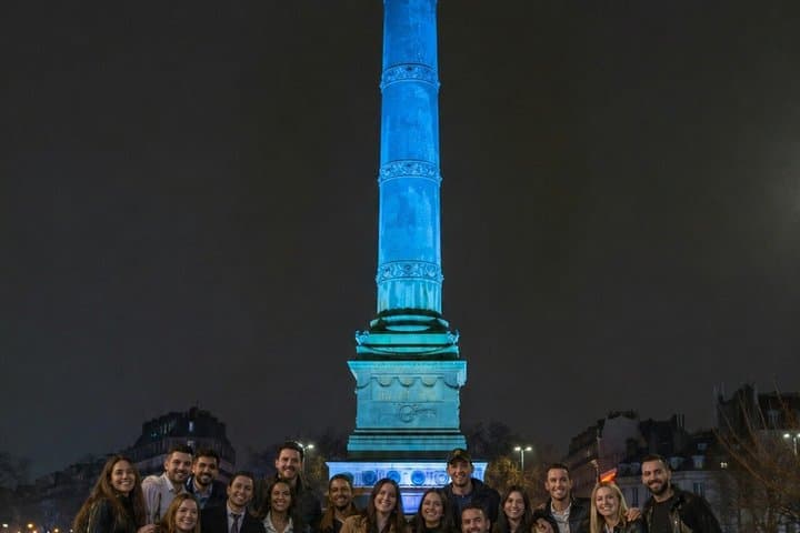 Paris Guided Pub Crawl with Bars Shots and Club Entry