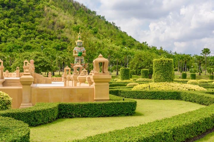 Versailles from Honfleur | Private Roundtrip Transfer