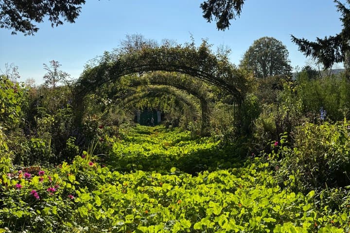 Private Tour Claude Monet’s Life and Art in Paris and Giverny