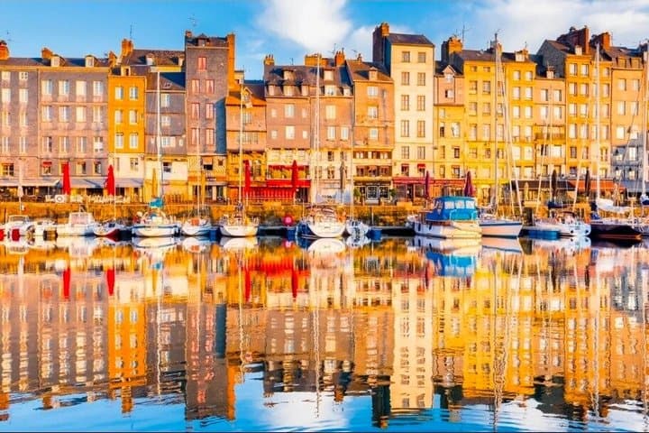 Private chauffeur service from Paris to Normandy 5 am or 10 am