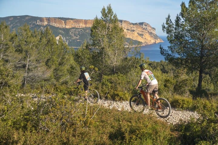 E-Mountain Bike Tour Cassis Provence