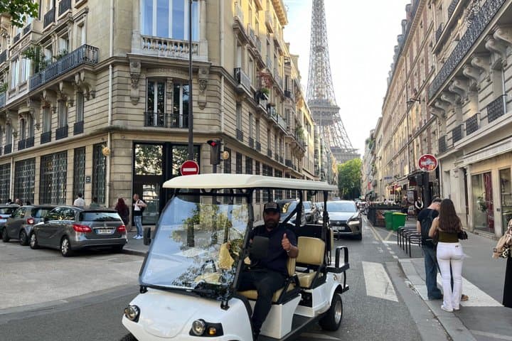 Private Chic Cart Experience in C'est La Vie Paris