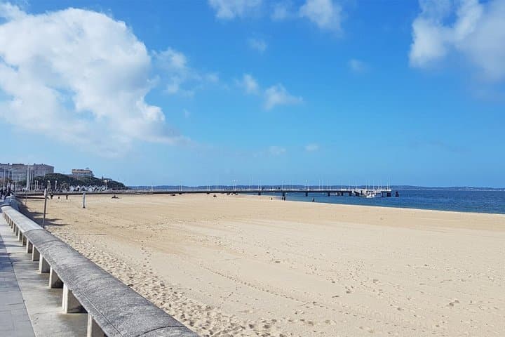 Private transfer Bordeaux to Arcachon with professional driver