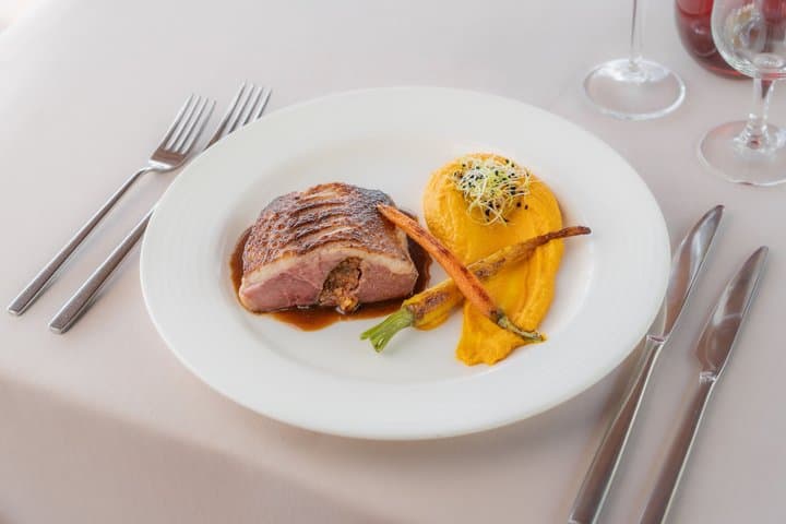 Bateaux Mouches® Special Marriage Proposal Dinner Cruise in Paris