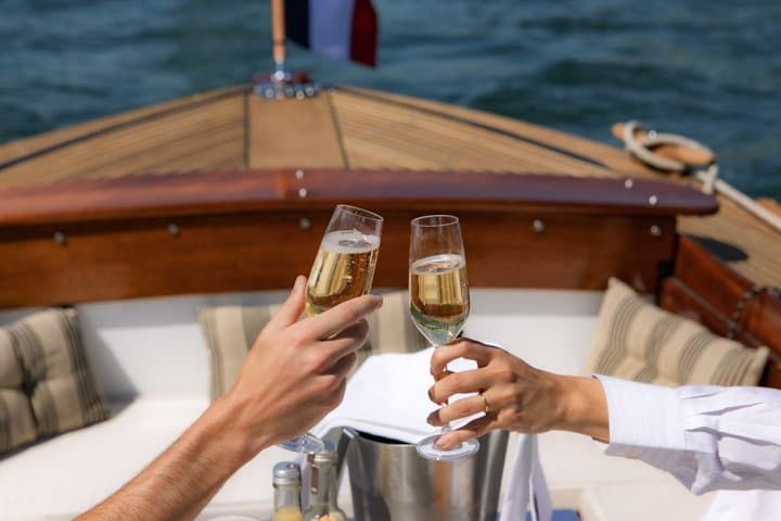 Private Seine River Cruise Paris Luxury Boat Highlights Tour