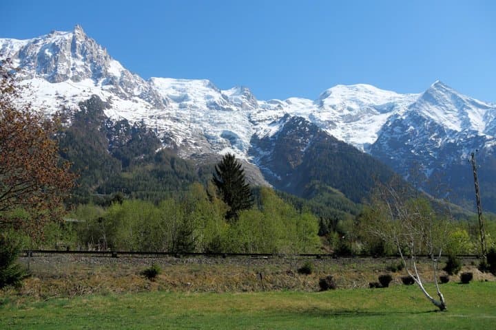 Pilates lessons in Chamonix: Outdoor view of Mont Blanc
