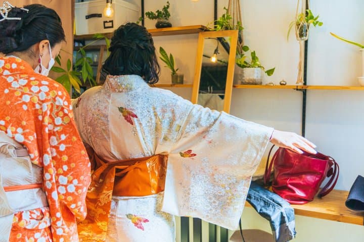 Paris Private Kimono Experience with Photoshoot
