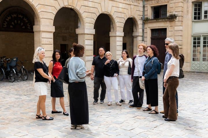 Paris: Le Marais Private Guided Food Tour with 10 French Tastings