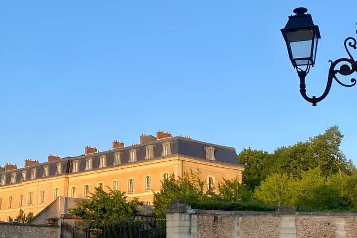 Versailles: Off the Beaten Track Tour with a Local Guide