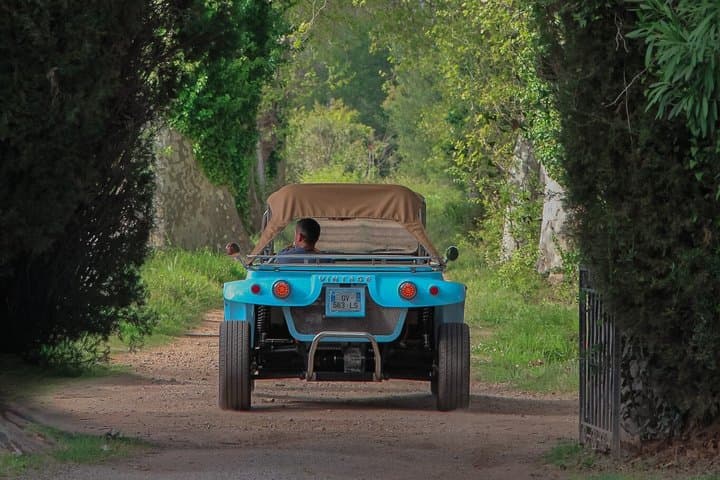 Riviera Sunset Drive - Cannes Road Trip en Buggy Vintage