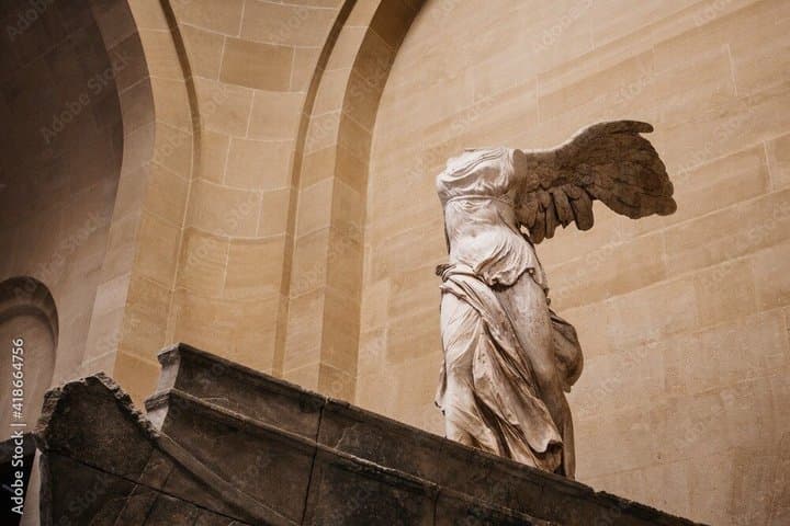 Louvre Museum Small Group Express Guided Tour with Mona Lisa