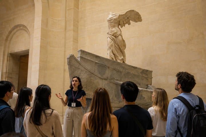 Louvre Museum VIP Group Tour and Optional Airport Transfer