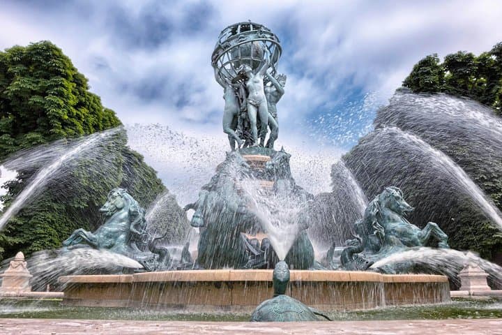 Heart of Paris: Sights and Bites Tour