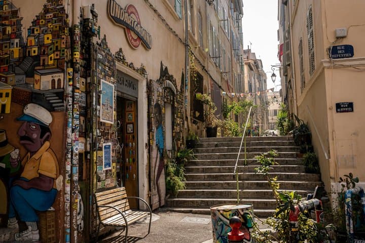 A Private Taste and Discovery Walking Tour of Marseille