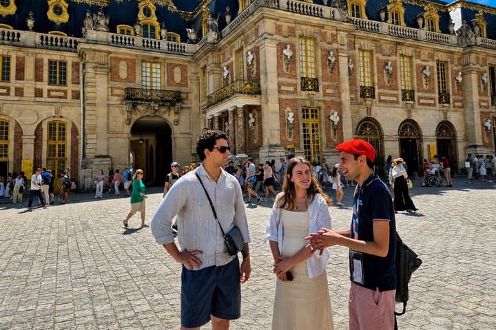 Versailles Palace & Garden Tour by Minivan from Paris with Ticket