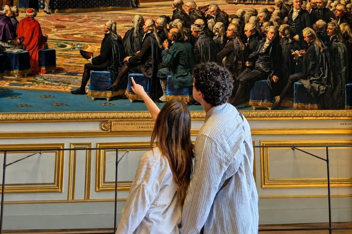 Versailles Palace & Garden Tour by Minivan from Paris with Ticket
